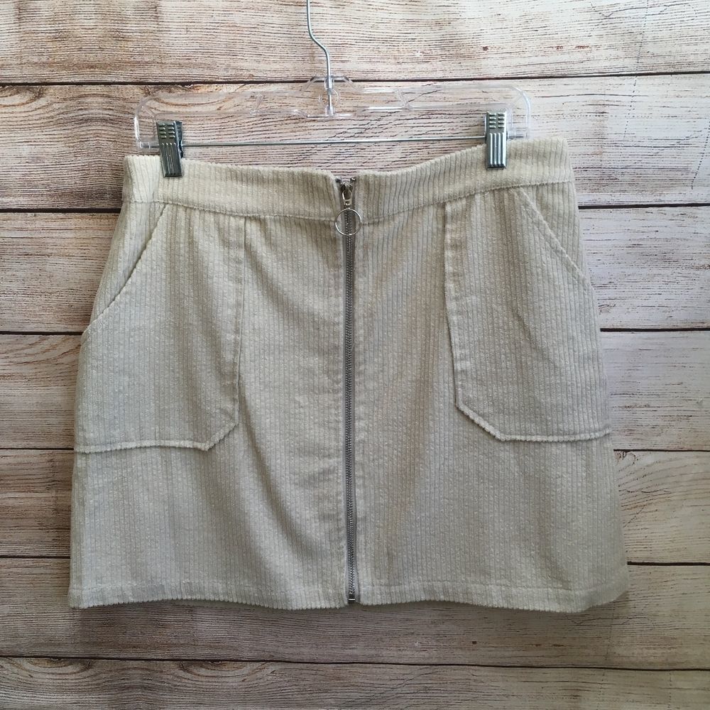 NEW WITH TAGS PRINCESS POLLY FRANDSEN CORDUROY MINI SKIRT IN CREAM